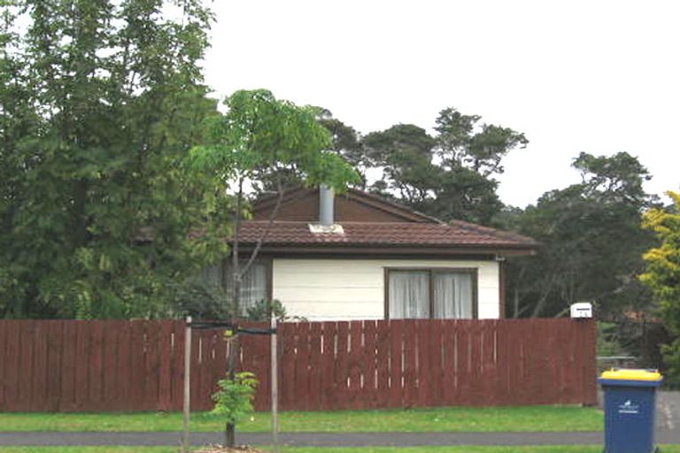 Photo of property in 28 Arodella Crescent, Ranui, Auckland, 0612