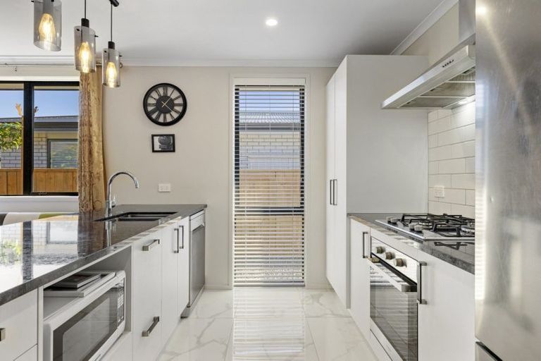 Photo of property in 14 Te Wharo Drive, Papamoa, 3118