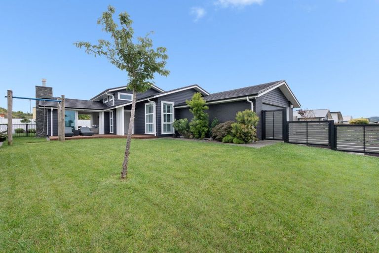 Photo of property in 103 Penetaka Heights, Pyes Pa, Tauranga, 3112