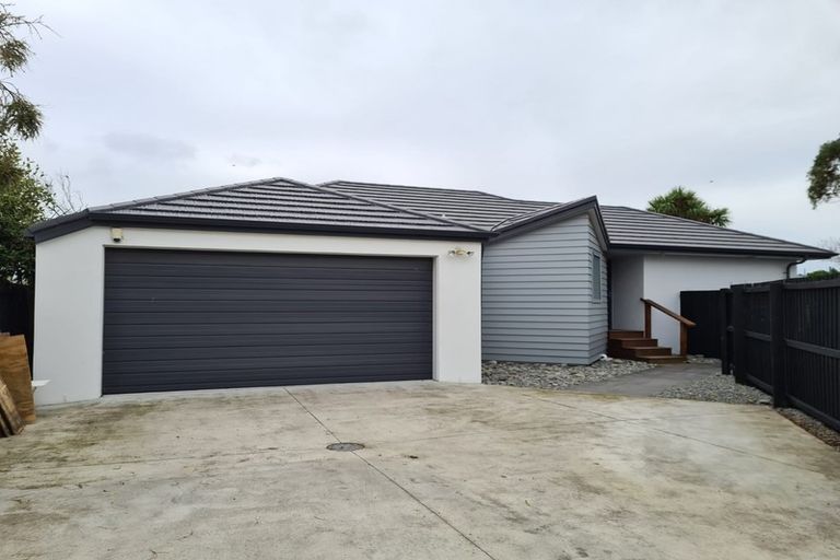 Photo of property in 36a Cradock Street, South New Brighton, Christchurch, 8062