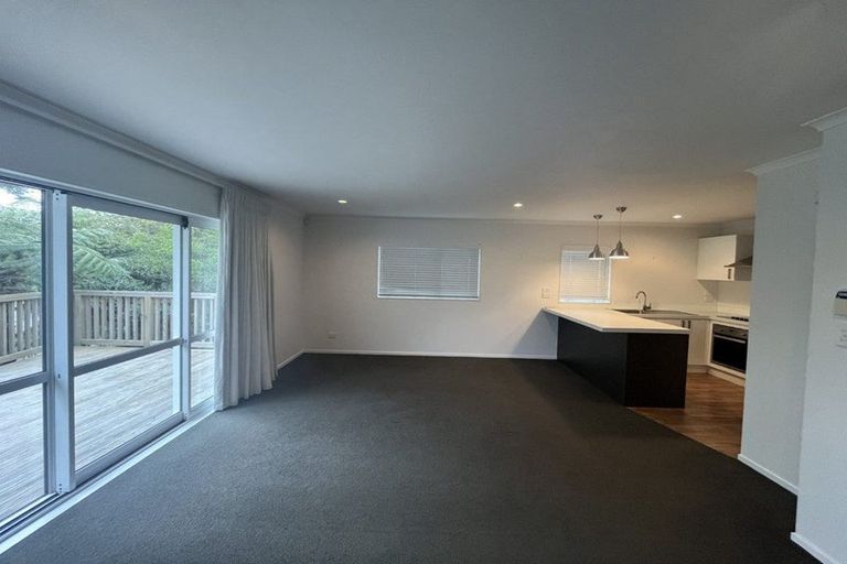 Photo of property in 15b John Court Street, Birkenhead, Auckland, 0626