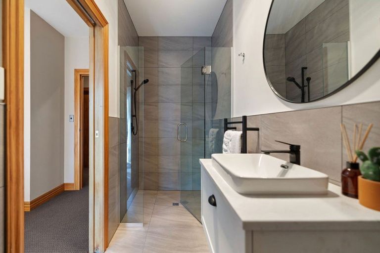 Photo of property in 714 Lake Hayes-arrow Junction Highway, Lake Hayes, Queenstown, 9371