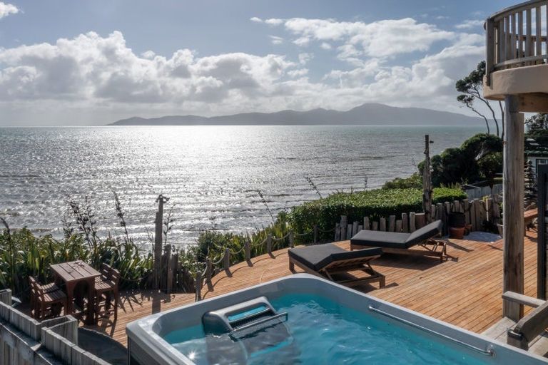 Photo of property in 159 Rosetta Road, Raumati South, Paraparaumu, 5032