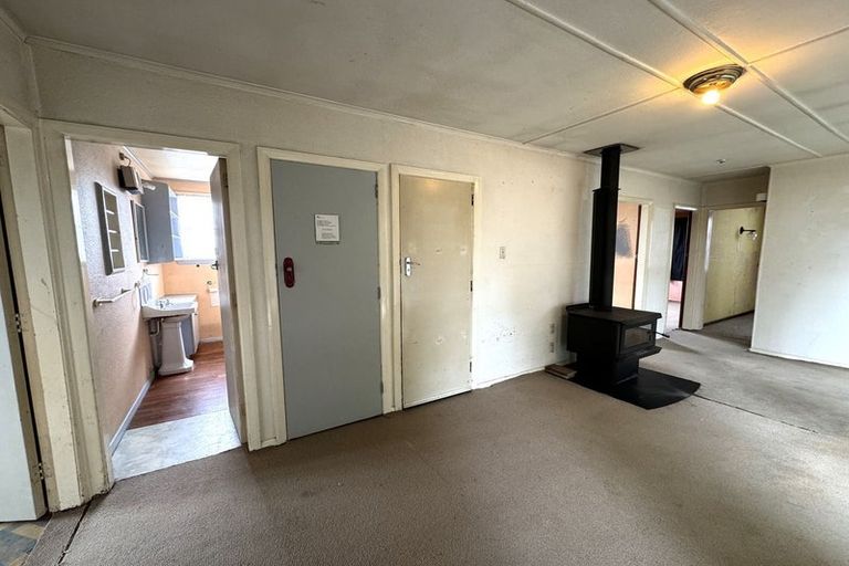 Photo of property in 215 Clyde Street, Balclutha, 9230