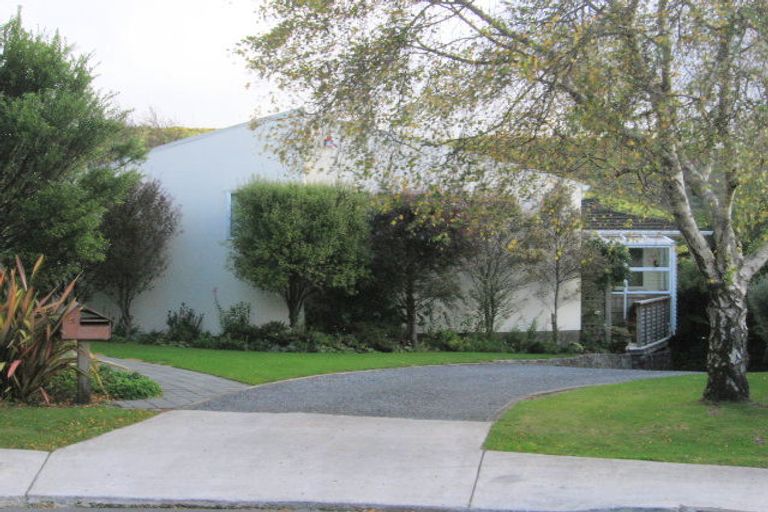 Photo of property in 21 Timaru Grove, Kelson, Lower Hutt, 5010