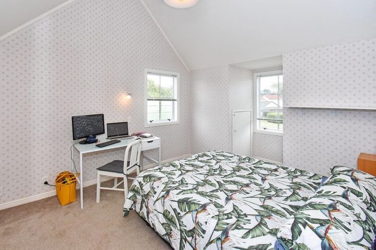 Photo of property in 1 Tington Avenue, Wattle Downs, Auckland, 2103