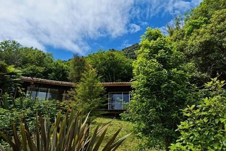 Photo of property in 2181 Lake Brunner Road, Inchbonnie, Kumara, 7875