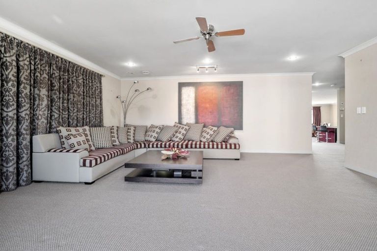 Photo of property in 27 Devoy Drive, Owhata, Rotorua, 3010