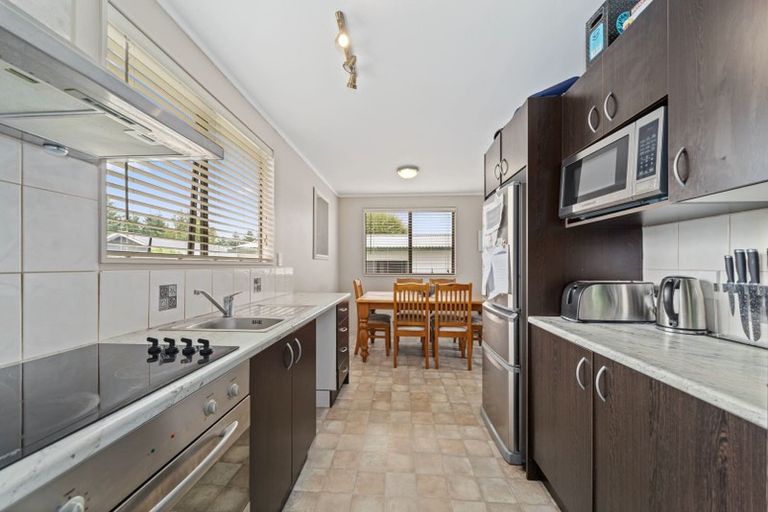 Photo of property in 71b Grace Crescent, Richmond Heights, Taupo, 3330