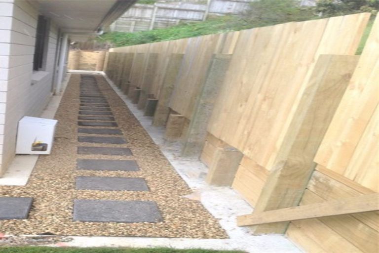 Photo of property in 2 Frederick Place, Whalers Gate, New Plymouth, 4310