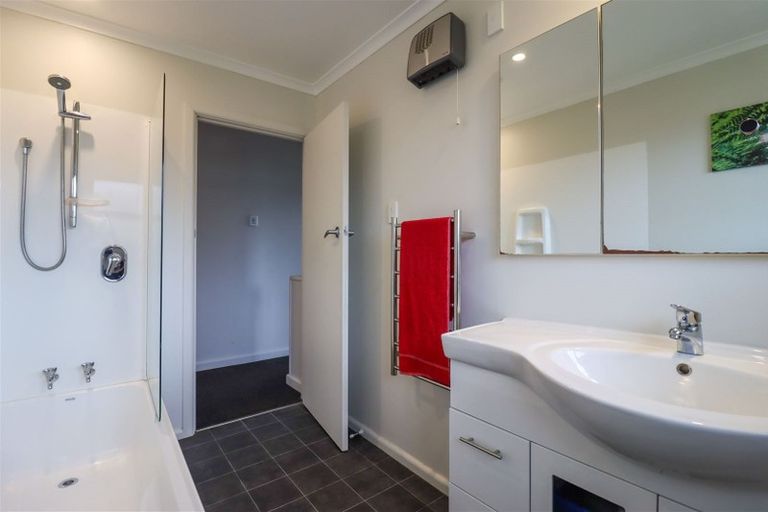 Photo of property in 7 Ashbury Avenue, Waimataitai, Timaru, 7910