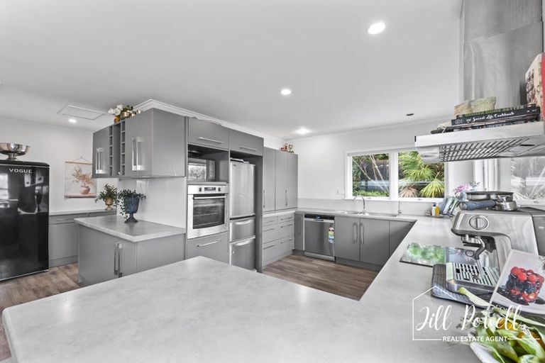 Photo of property in 2 Bickerstaffe Road, Maungaturoto, 0520