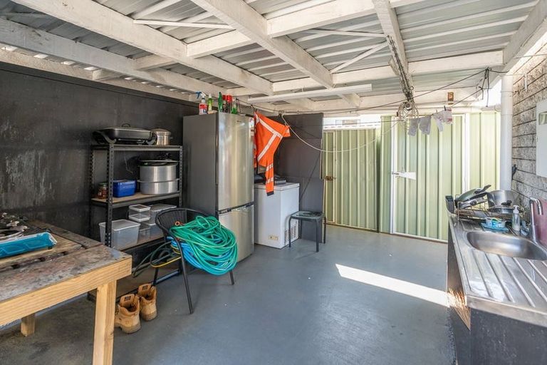 Photo of property in 412 Kahikatea Drive, Dinsdale, Hamilton, 3204