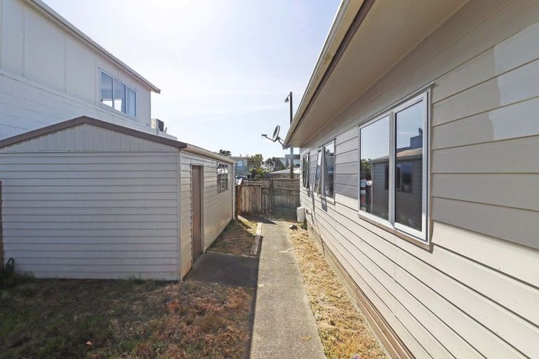 Photo of property in 275 Dowse Drive, Maungaraki, Lower Hutt, 5010