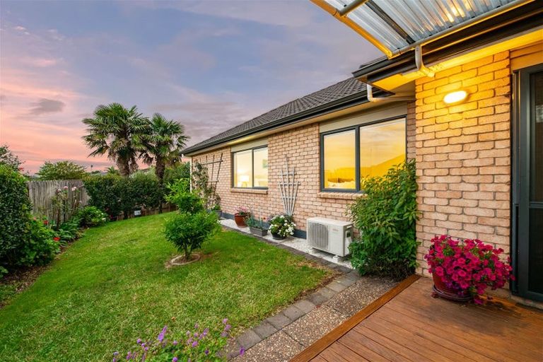 Photo of property in 6 Leafield Crescent, Henderson, Auckland, 0612