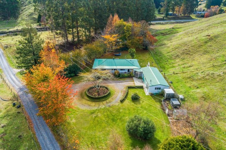 Photo of property in 197 Whangamata Road, Kinloch, Taupo, 3377