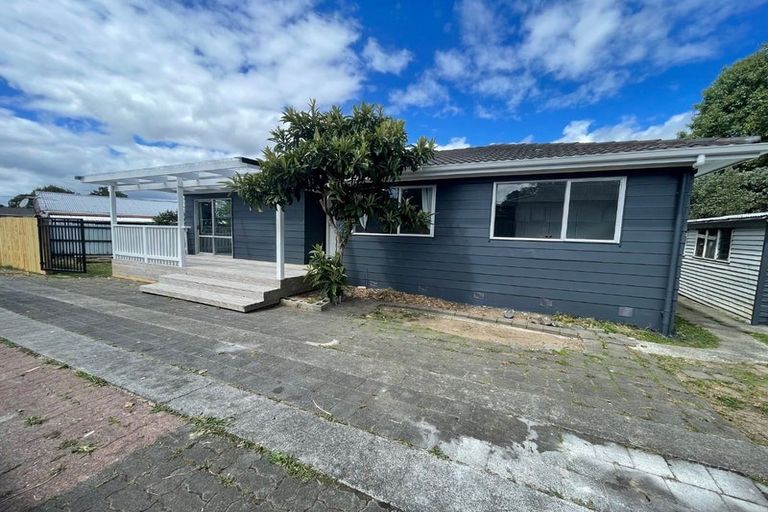 Photo of property in 10 Limond Street, Randwick Park, Auckland, 2105