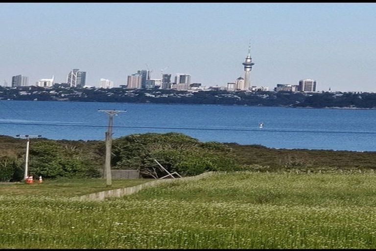 Photo of property in 404a Te Atatu Road, Te Atatu Peninsula, Auckland, 0610