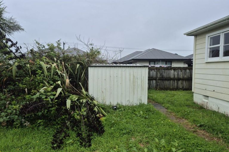 Photo of property in 43 Peel Street, Westport, 7825