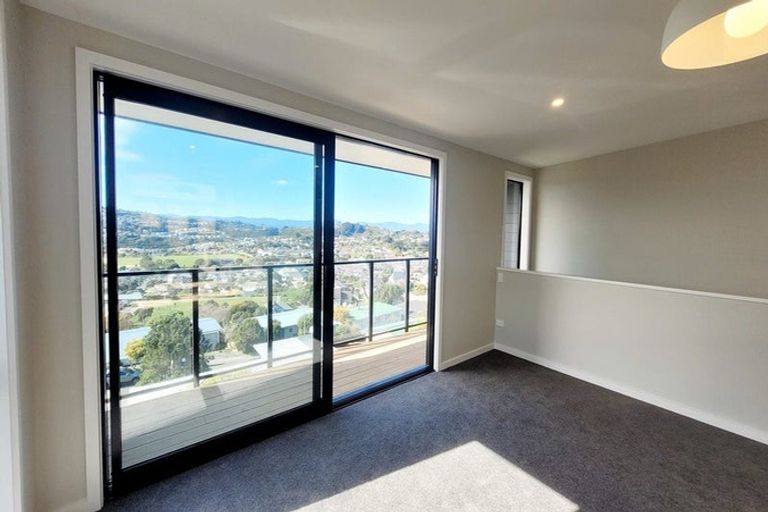 Photo of property in 16 Silvereye Way, Johnsonville, Wellington, 6037