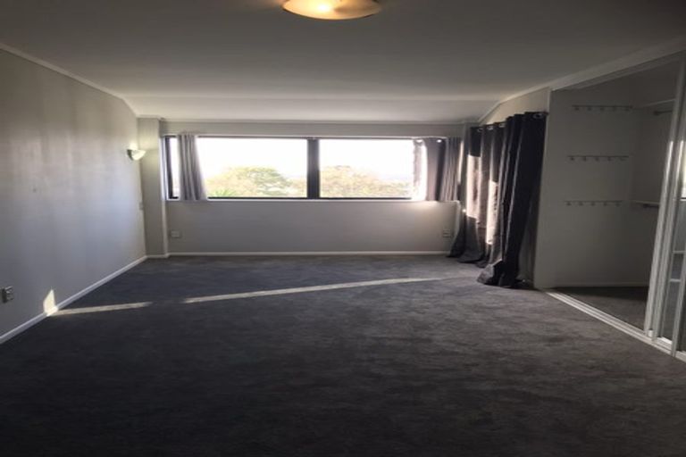 Photo of property in 2/2 Monde Place, Clover Park, Auckland, 2019
