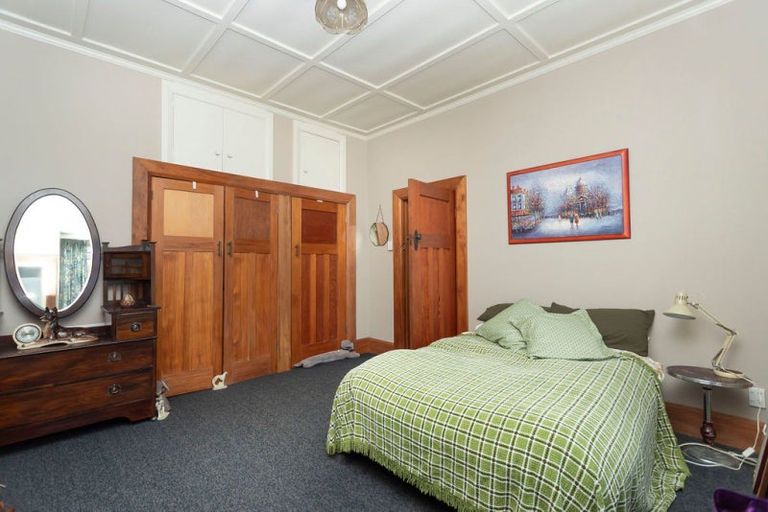Photo of property in 21 Chamberlain Street, Dannevirke, 4930