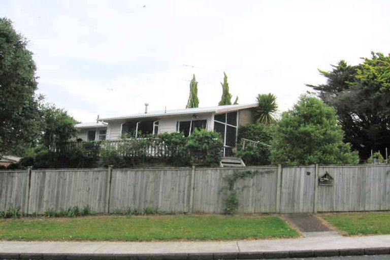 Photo of property in 4 Nandana Drive, Glen Eden, Auckland, 0602