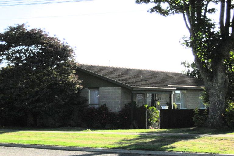 Photo of property in 89 Maces Road, Bromley, Christchurch, 8062