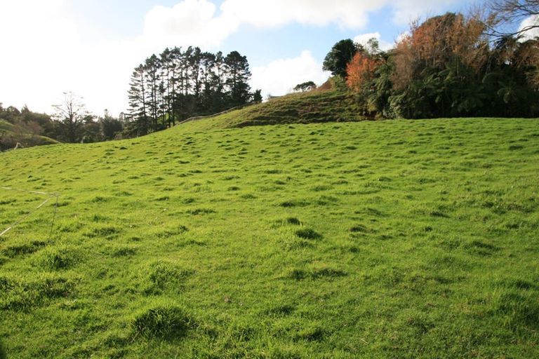 Photo of property in 562 Frankley Road, Hurworth, New Plymouth, 4371