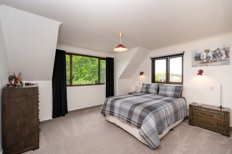 Photo of property in 32 Durham Drive, Havelock North, 4130