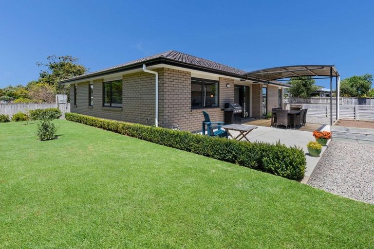 Photo of property in 28 Poynter Place, Tawhero, Whanganui, 4501