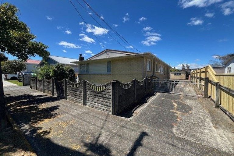 Photo of property in 7a Kiwi Street, Alicetown, Lower Hutt, 5010