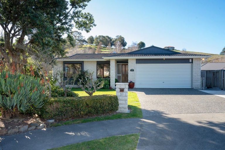 Photo of property in 27 Golding Road, Taradale, Napier, 4112