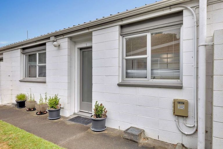 Photo of property in 2/20 Darnell Street, Fitzroy, New Plymouth, 4312