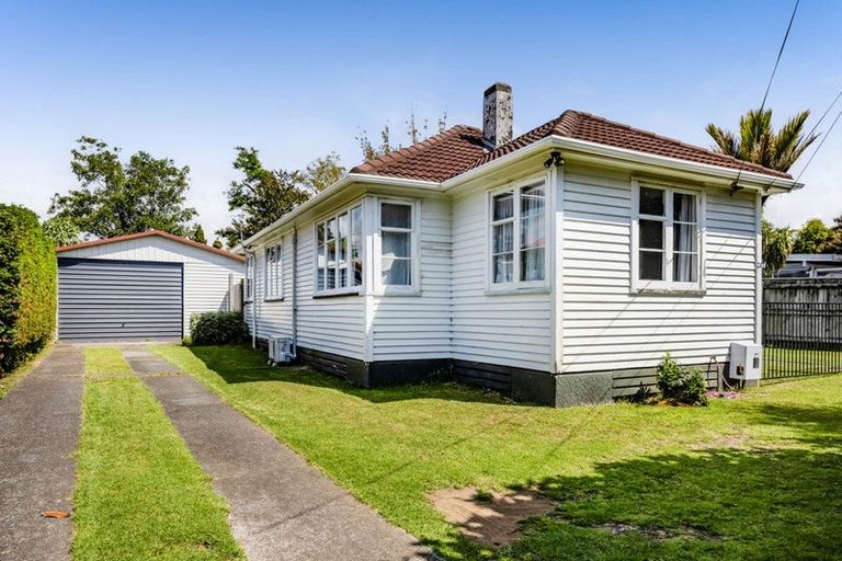 Photo of property in 24 Upjohn Street, Brooklands, New Plymouth, 4310