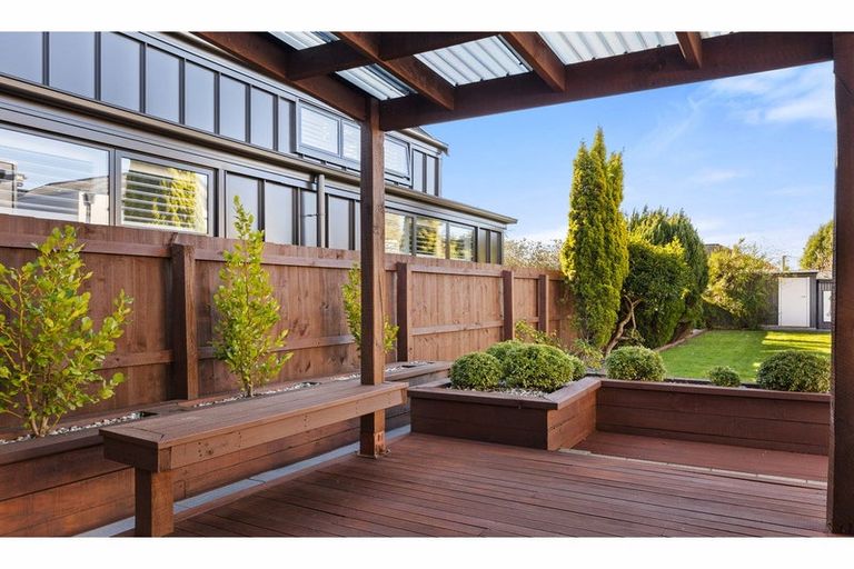 Photo of property in 41 Winton Street, St Albans, Christchurch, 8014