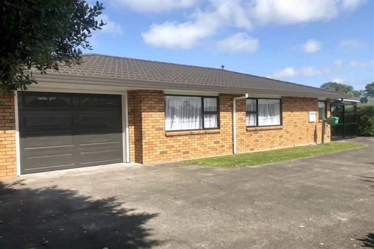 Photo of property in 10a Maire Street, Inglewood, 4330