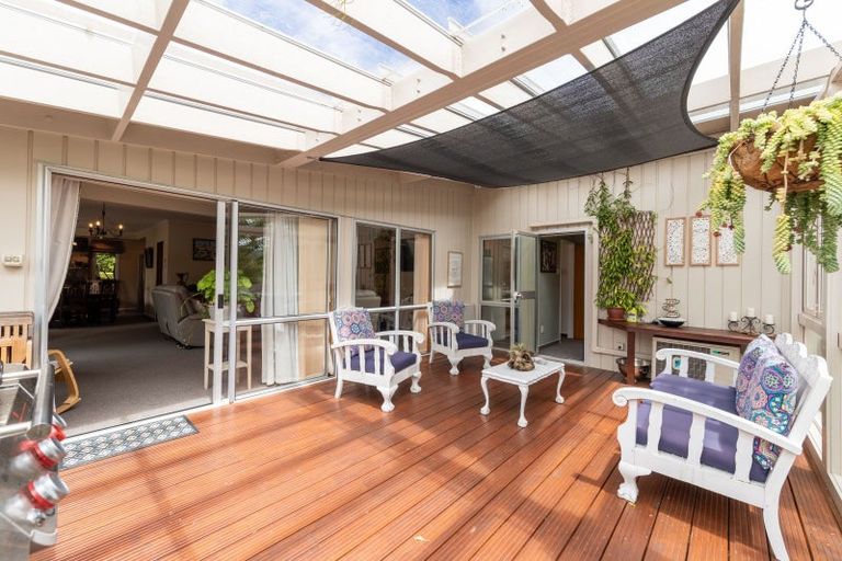 Photo of property in 13 Chichester Drive, Pinehaven, Upper Hutt, 5019