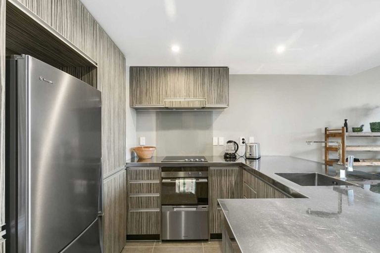 Photo of property in Canvas Apartments, 18/307 Willis Street, Te Aro, Wellington, 6011