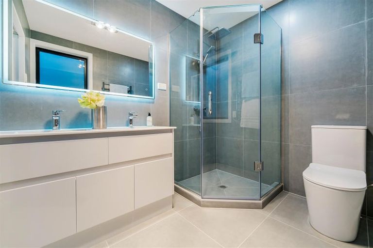 Photo of property in 61b Marendellas Drive, Bucklands Beach, Auckland, 2014