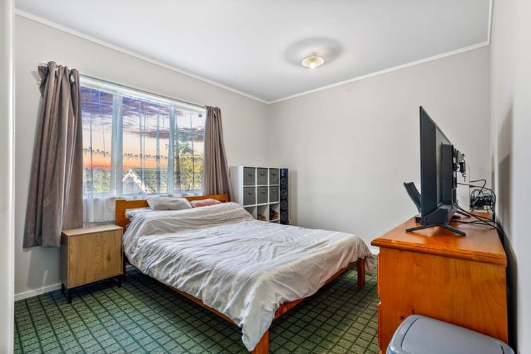 Photo of property in 16g Roick Parade, Glen Eden, Auckland, 0602