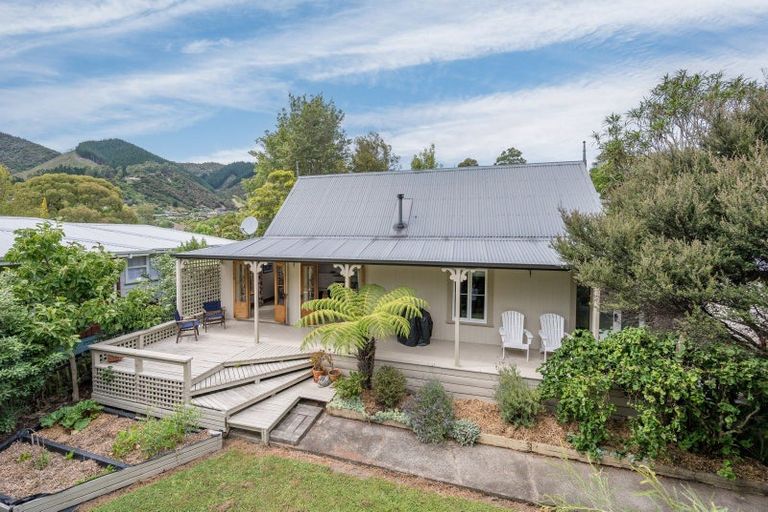 Photo of property in 20 Te Ata Place, Atawhai, Nelson, 7010