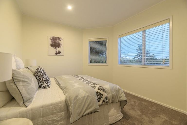 Photo of property in 1/48 Noeleen Street, Glenfield, Auckland, 0629