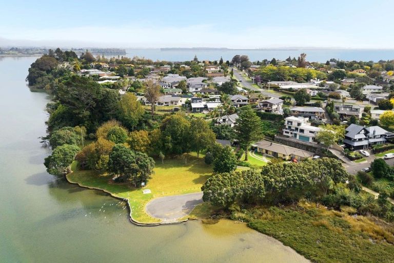 Photo of property in 9 Bay Street, Matua, Tauranga, 3110