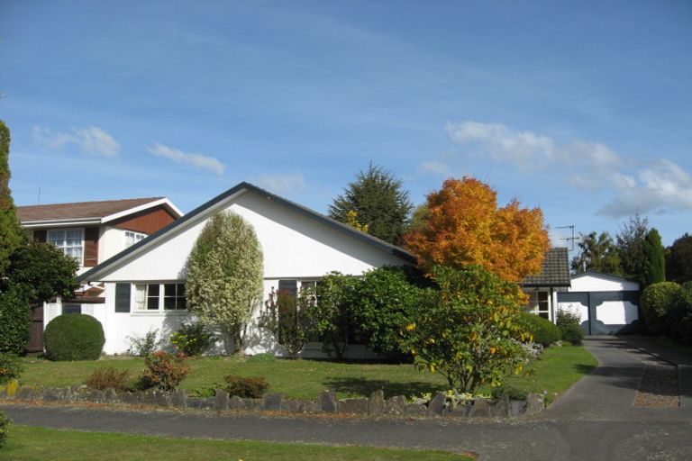 Photo of property in 17 Glenside Avenue, Ilam, Christchurch, 8041