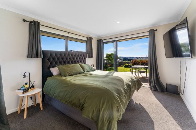 Photo of property in 32 Katania Heights, Brightwater, 7022