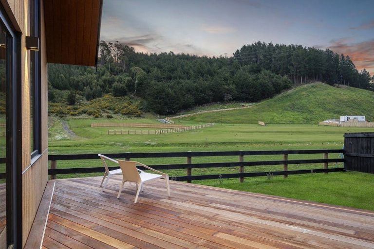 Photo of property in 22 Isobel Matson Lane, Cracroft, Christchurch, 8022