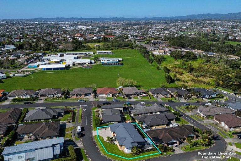 Photo of property in 4 Karika Place, Massey, Auckland, 0614