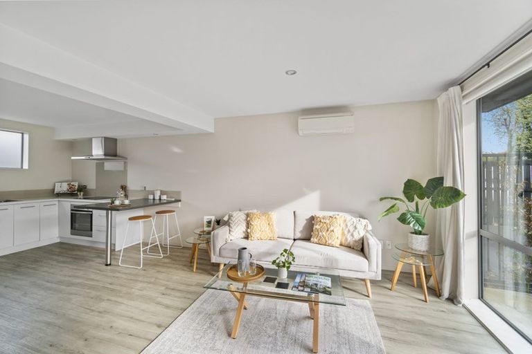 Photo of property in 1/22 Springfield Road, Saint Albans, Christchurch, 8014