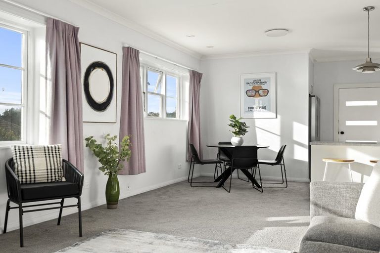 Photo of property in 14 Scotland Terrace, Green Island, Dunedin, 9018